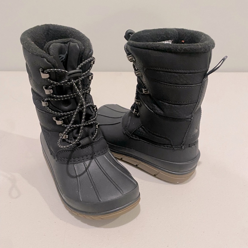 High Sierra snow boots! Size 3